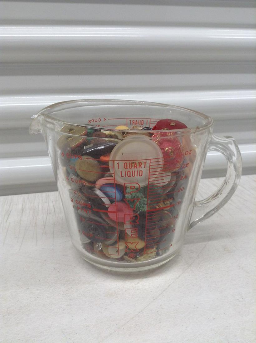 Large Pyrex Measuring cup full of Vintage Buttons (1 of 1)