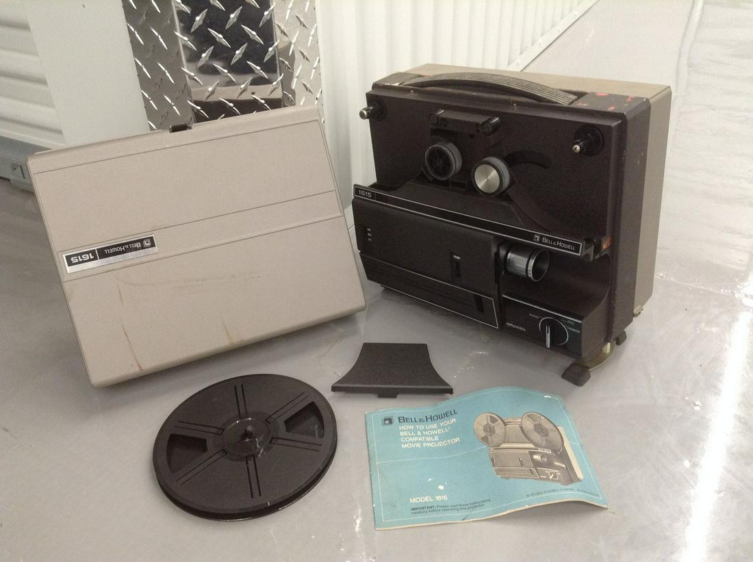 Vintage Smith-Corona Coronet Electric Typewriter (1 of 1)