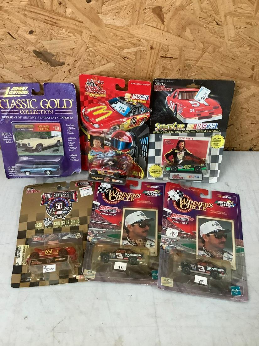 Lot of Assorted Nascar and Hot Wheels Collectible Cars (1 of 1)