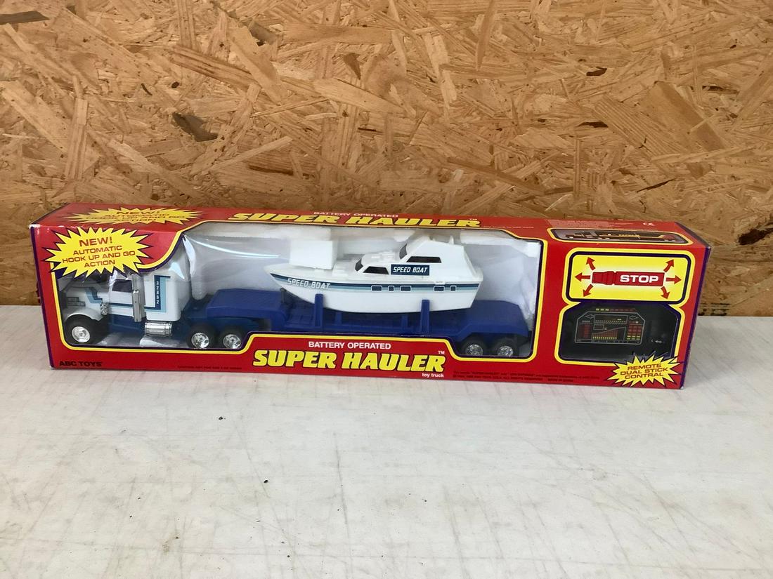 Battery Operated Super Hauler Toy Truck: Battery Operated Super Hauler Toy Truck