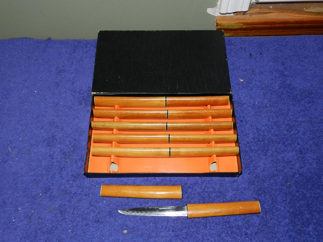 Set Of 6 Samurai Sword Style Bamboo Cover Steak Knives (1 of 1)