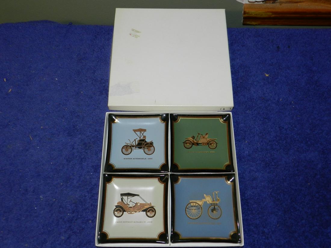 Set Of 4 Vintage Car Glass Coasters: Set Of 4 Vintage Car Glass Coasters