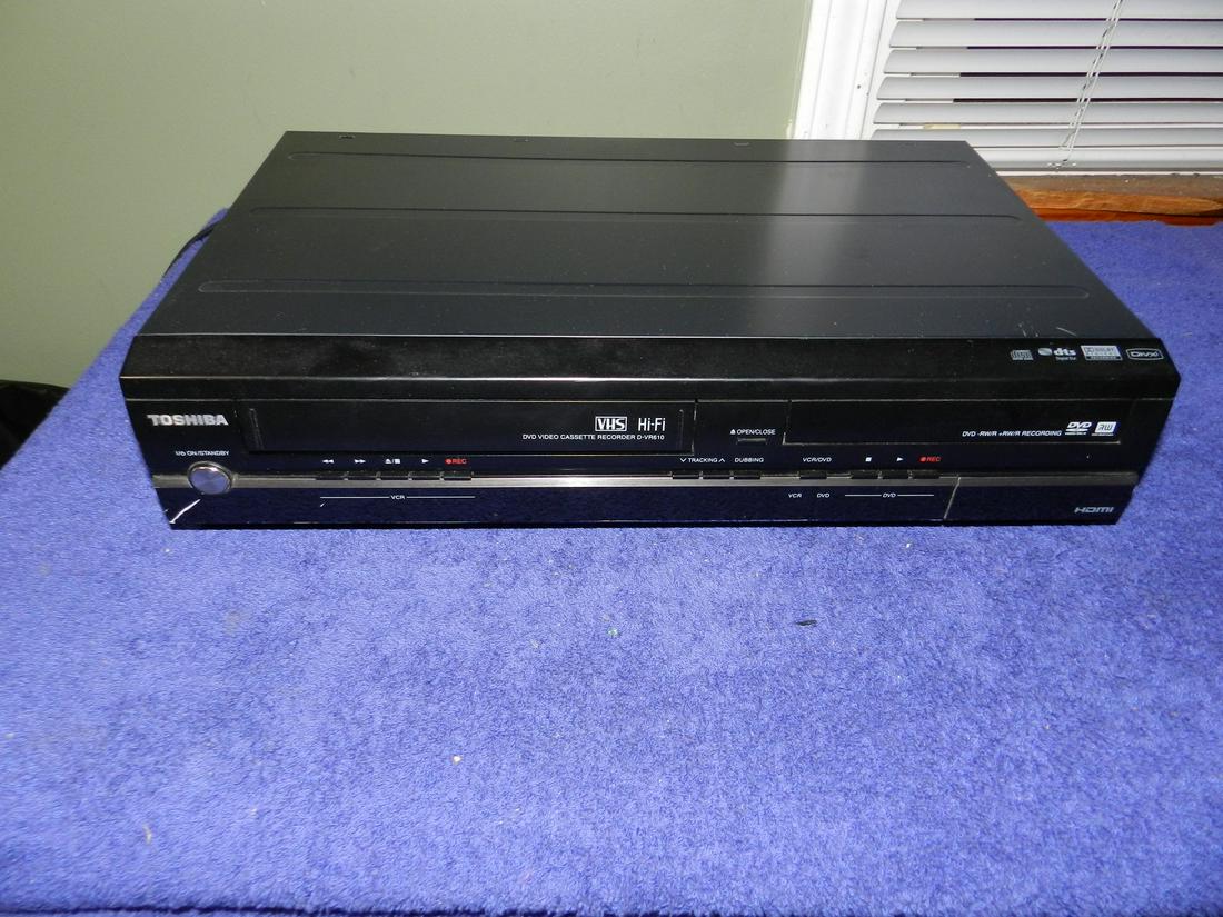 Toshiba VHS DVD Recorder HDMI (1 of 1)