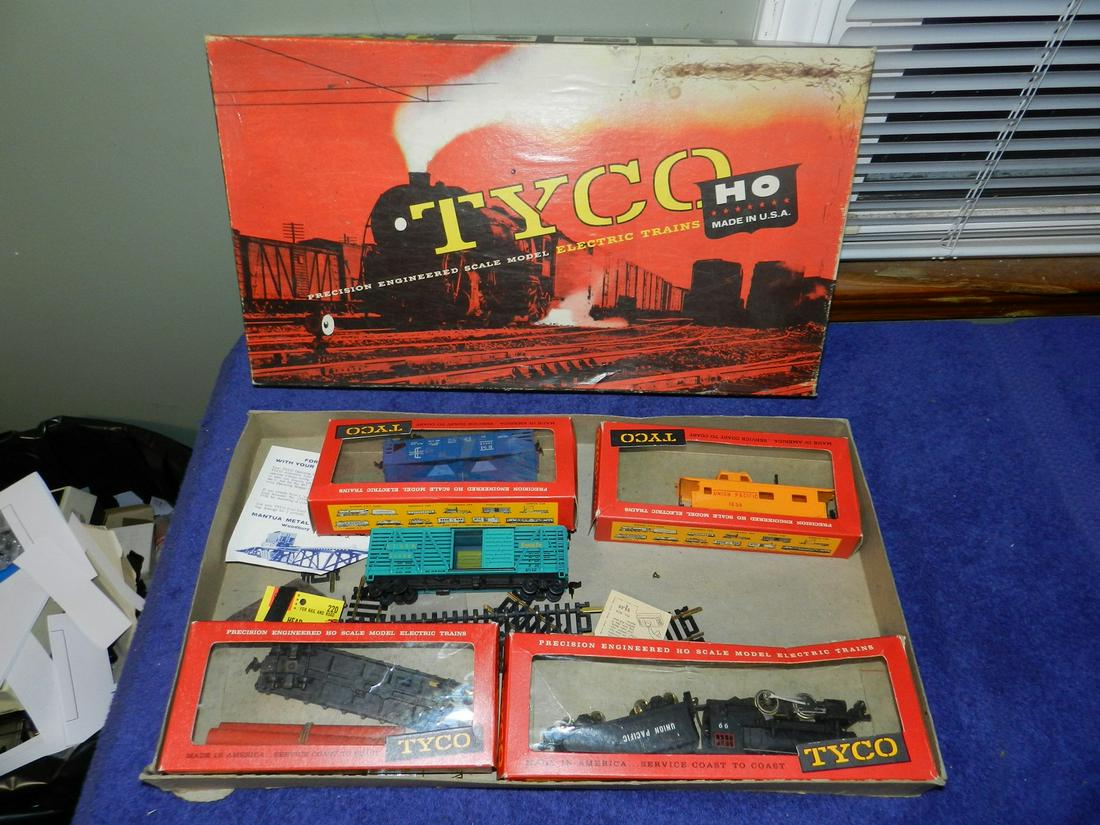Lot of TYCO HO Scale Trains (1 of 1)