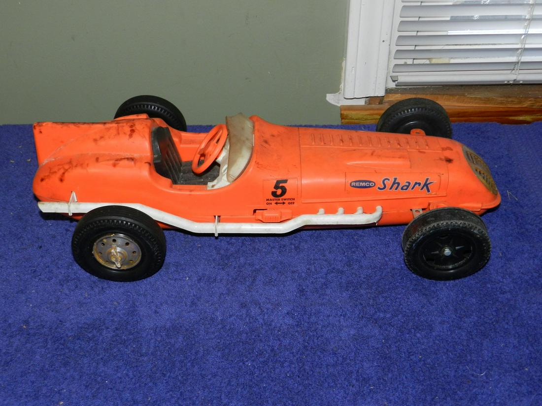 Vintage Remco Shark Electric Tether Car (1 of 1)