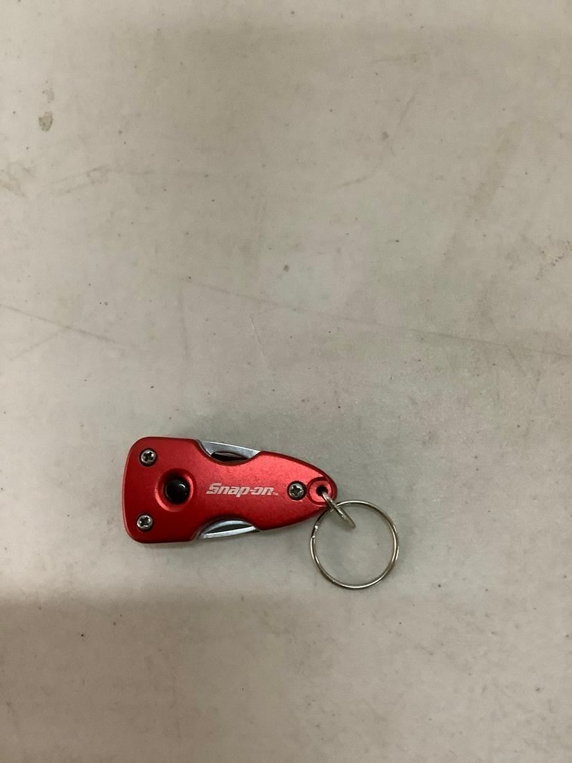 snap on blade pocket utility knife 2.5 inch (1 of 1)