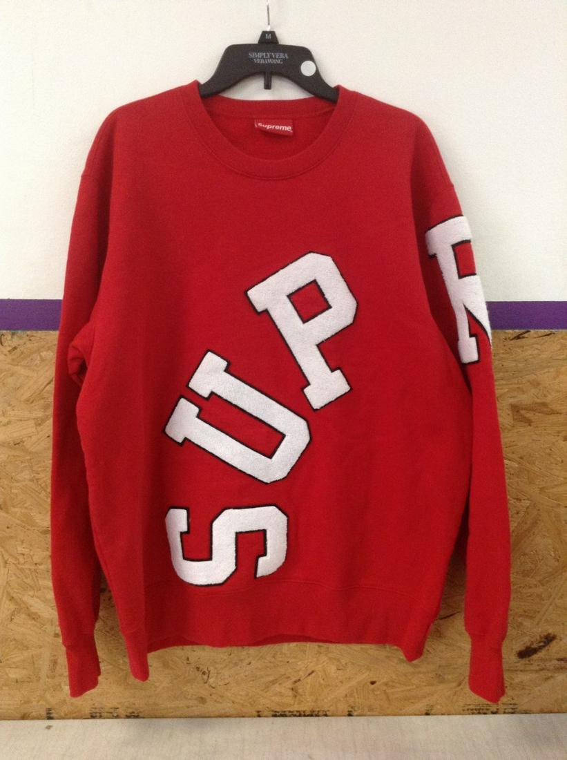 Supreme Sweatshirt Size Extra-Large: Supreme Sweatshirt Size Extra-Large