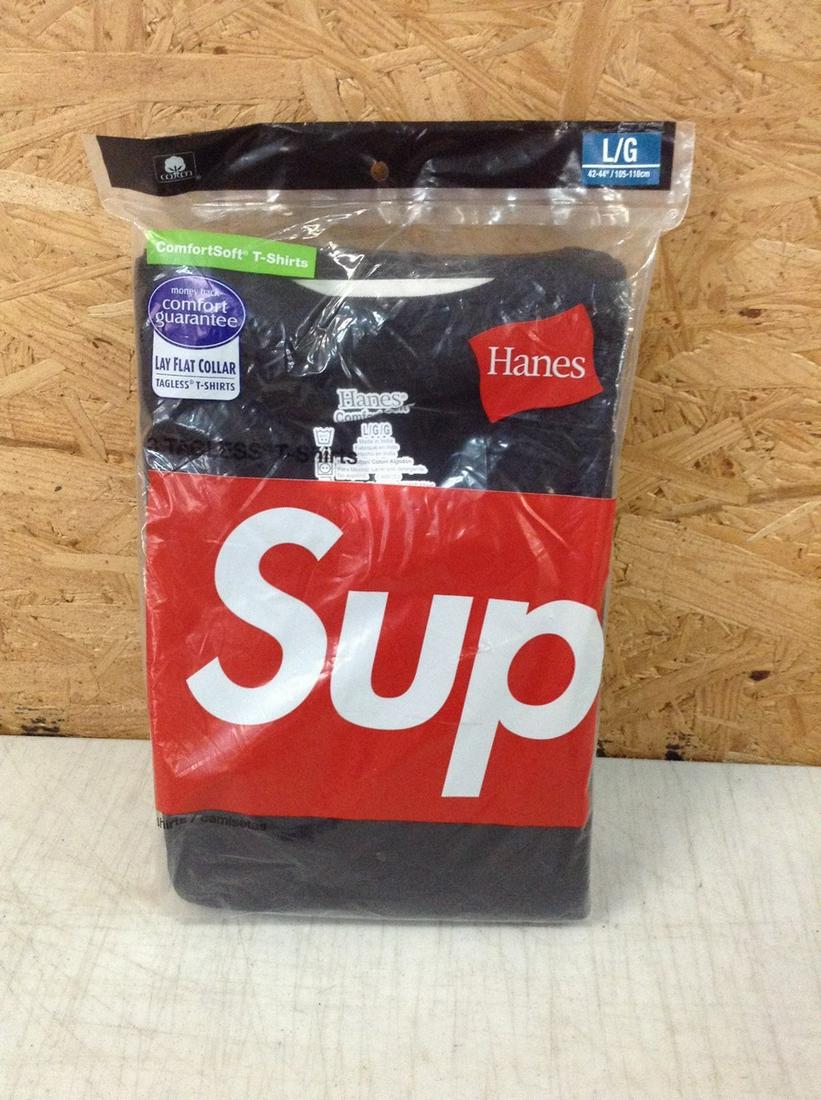 Supreme T-Shirts Size Large (3): Supreme T-Shirts Size Large (3)