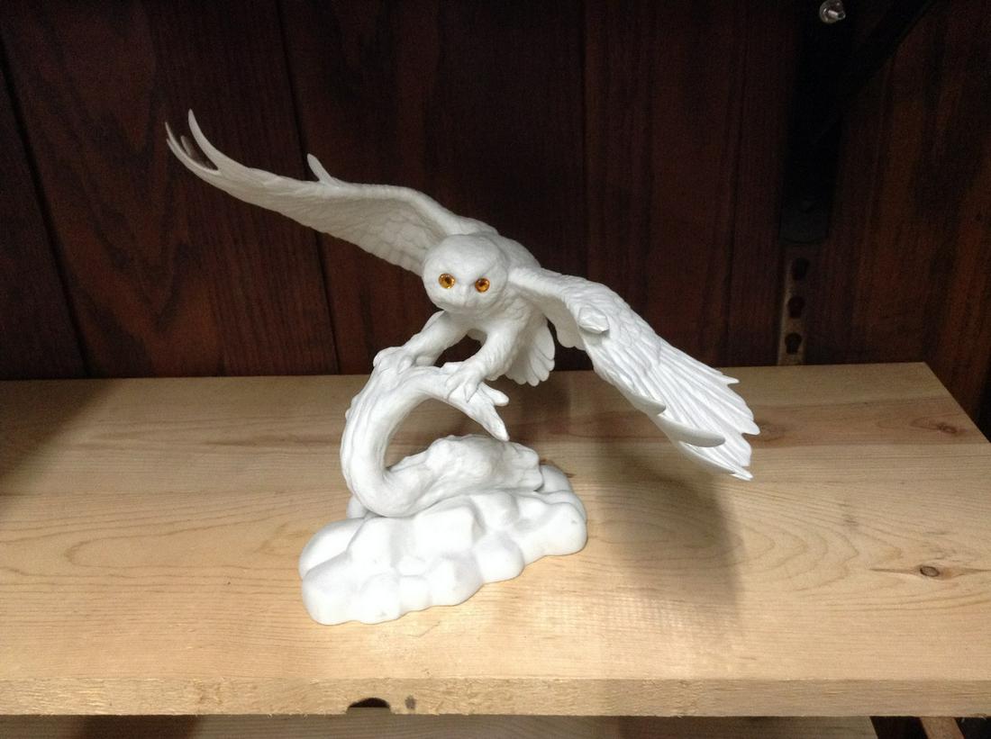 Signed Jonathan Bronson "Night Sentinel" Owl Statue 11": Signed Jonathan Bronson "Night Sentinel" Owl Statue 11"