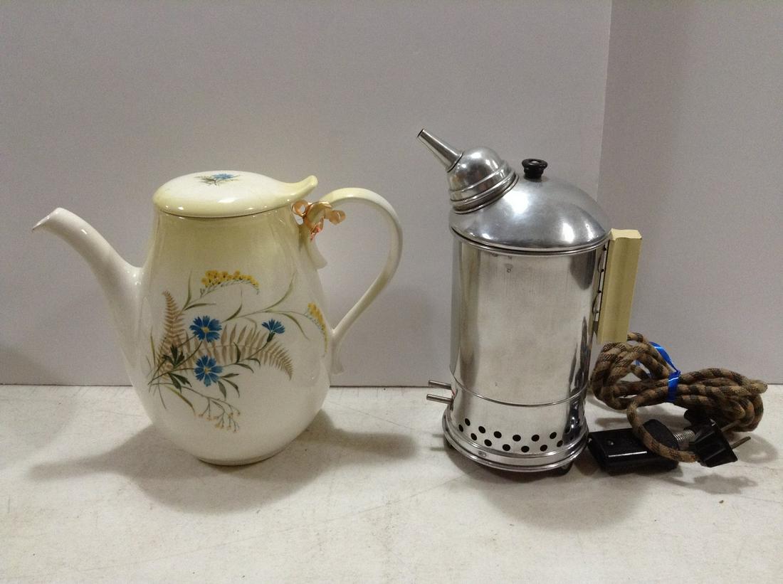 Vintage Coffee Pot and Kwikway Tea Server (1 of 1)