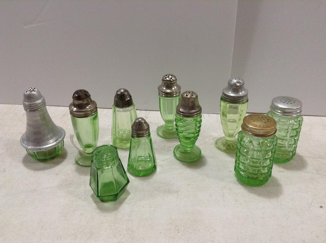 Large lot of Single Green Depression (Uranium?) Glass S&P (1 of 1)