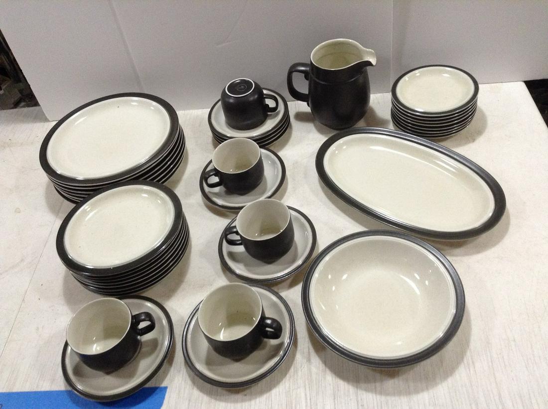 Large lot of Goebel Bavaria W Germany 39 Pieces: Large lot of Goebel Bavaria W Germany 39 Pieces