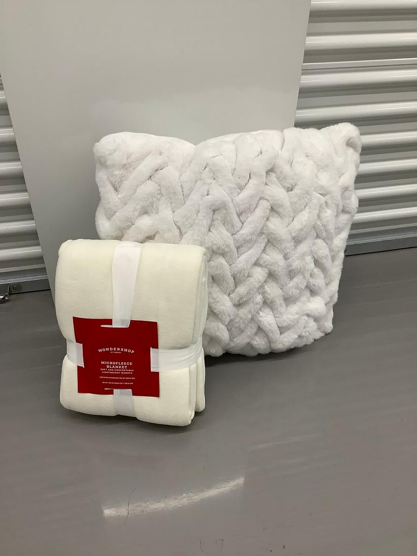 Large Throw Pillow and Microfleece Blanket 90X90 (1 of 1)