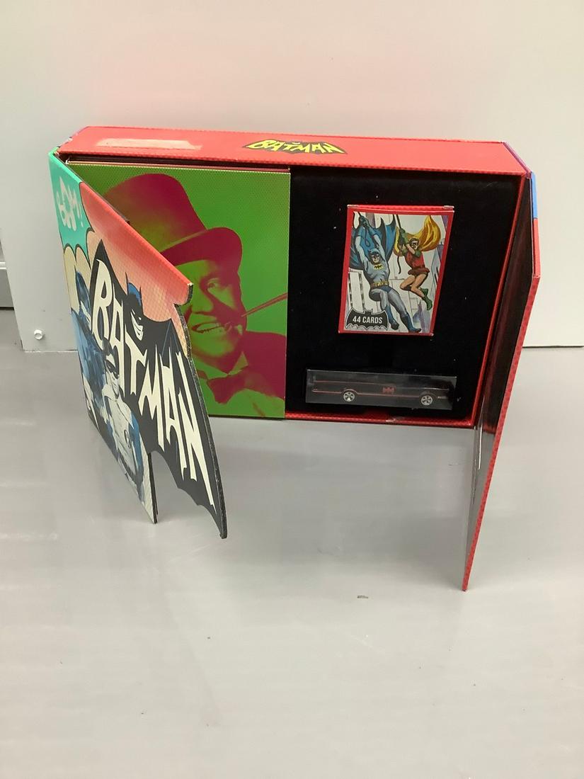Batman, The Complete Television Series car and cards: Batman, The Complete Television Series car and cards
