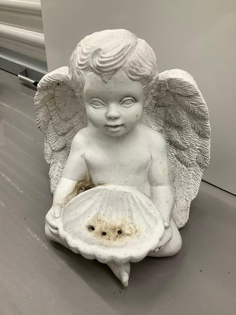 Ceramic Outdoor Angel 9 in (1 of 1)