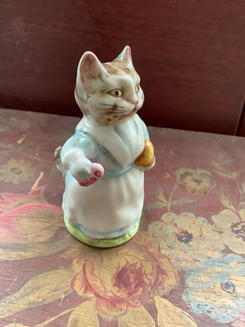 Vintage 1961 Numbered Beatrix Potter's "Tabitha Twitchett" F. Warne & Co. Beswick England Figurine: Vintage 1961 Numbered Beatrix Potter's "Tabitha Twitchett" F. Warne & Co. Beswick England Figurine 4 in.