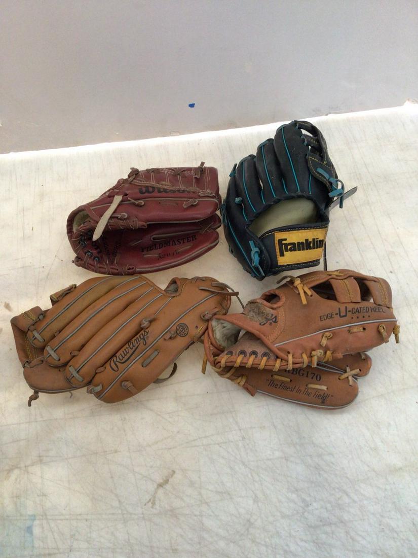 Lot of Baseball Gloves: Lot of Baseball Gloves