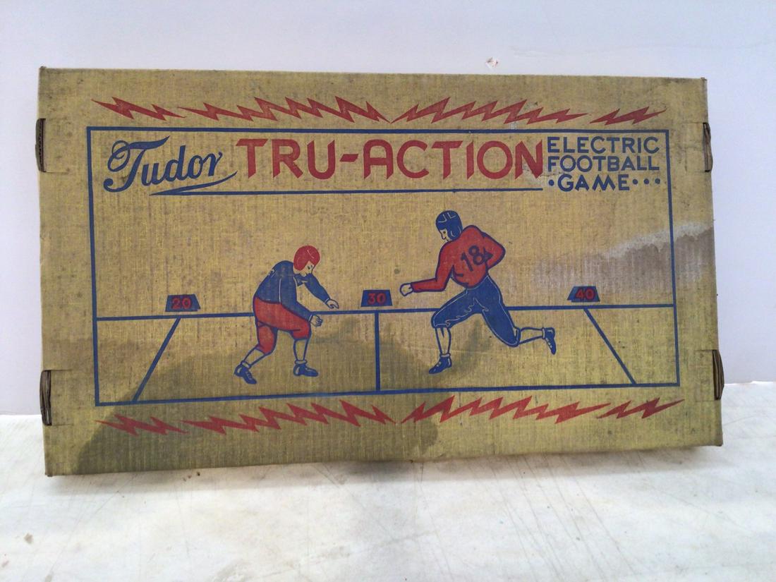 Tudor Tru Action electric football game Model 500 (1 of 1)