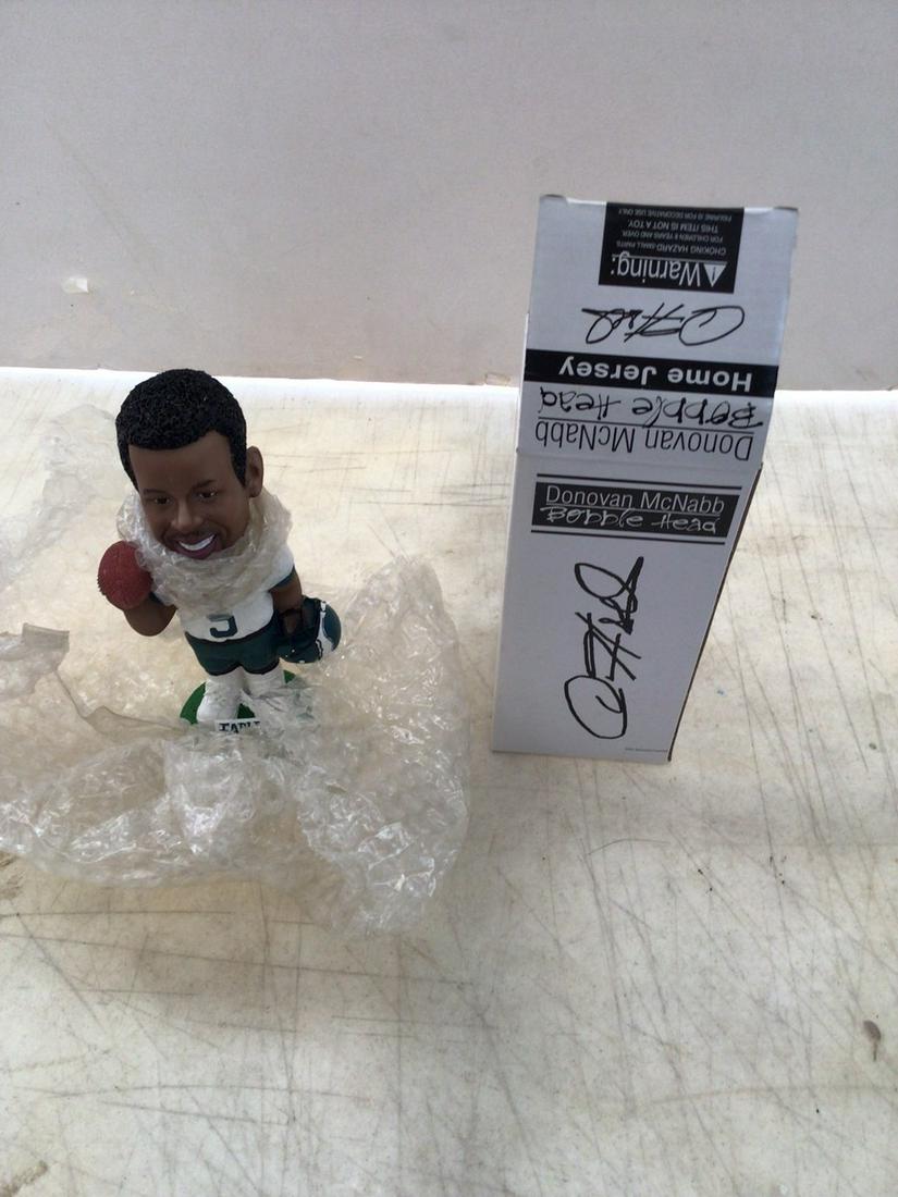 Donovan McNabb Home Jersey bobble head 2001 (1 of 1)