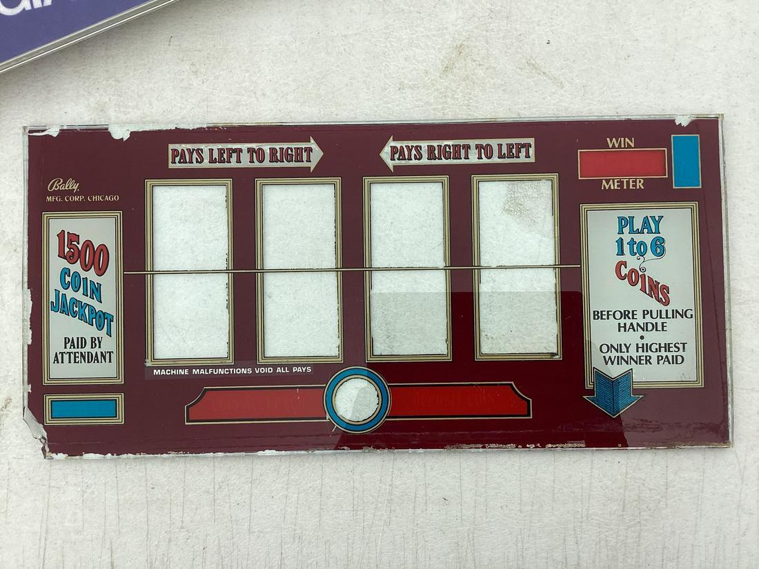 Vintage Ballys Mfg Chicago Slot Machine Glass Front 16"x7.5" Corner Chipped As Shown: Vintage Ballys Mfg Chicago Slot Machine Glass Front 16"x7.5" Corner Chipped As Shown