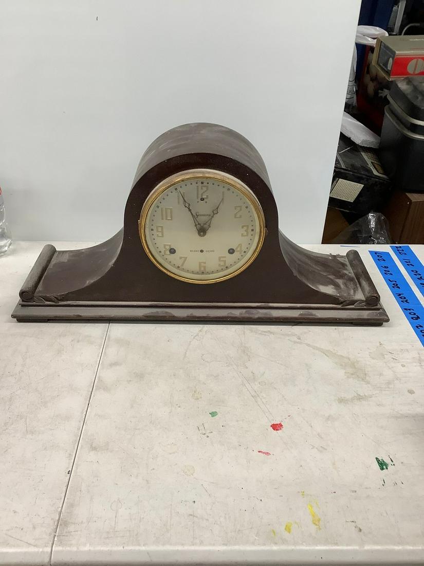 Vintage sessions silent chime mantle clock 21 inch across: Vintage sessions silent chime mantle clock 21 inch across
