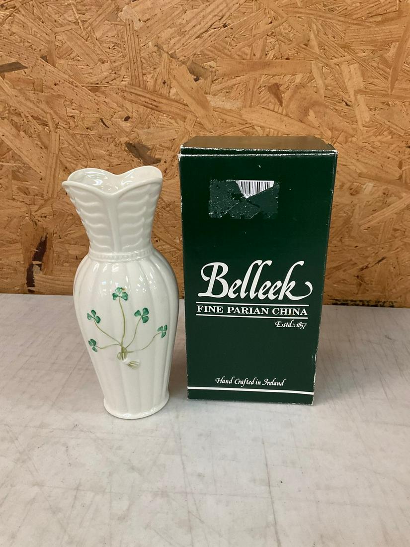 Belleek Fine Parian China Corrib Vase Hand Crafted in Ireland 9 in. (1 of 1)