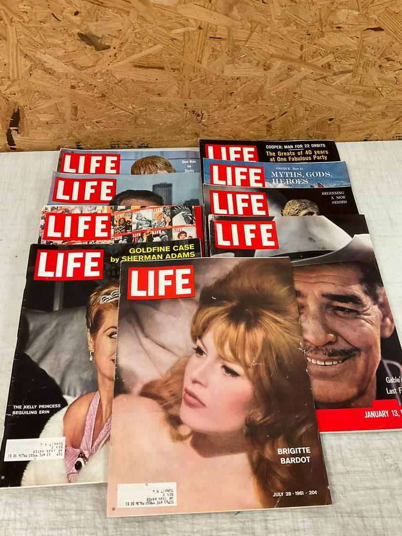Lot of 1960's Life Magazines (1 of 1)