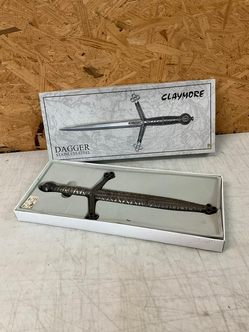 Claymore Stainless Steel Dagger 15.5 in. (1 of 1)