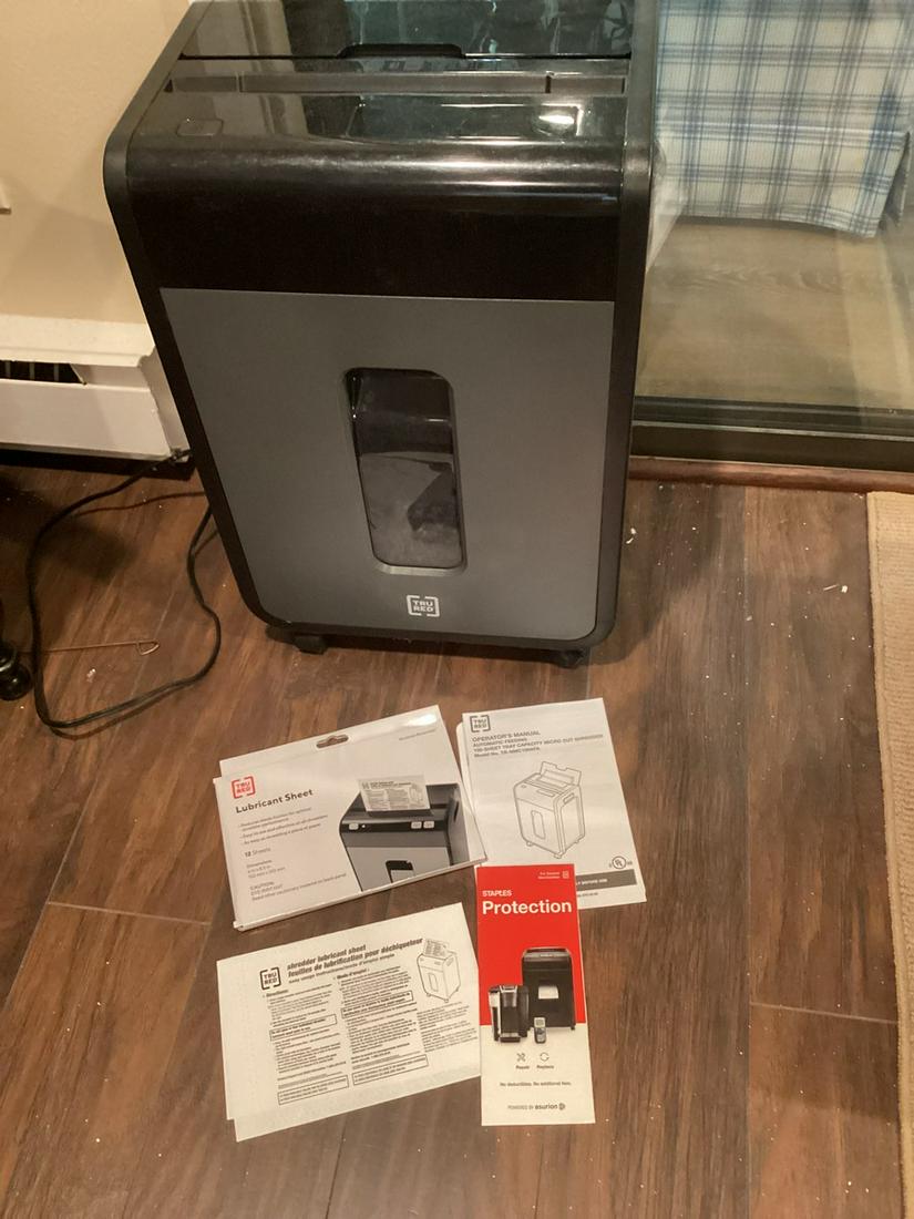 Tru-Red 100 Sheet Paper Shredder (1 of 1)