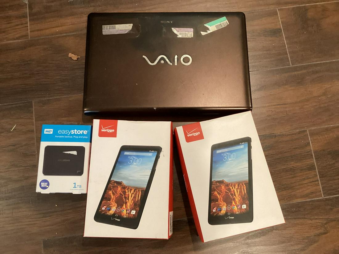 Laptop & Tablets - Unchecked (1 of 1)