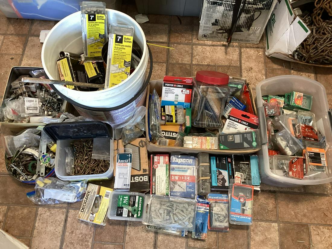 Huge Lot of NIP Screws, Nails, Heavy Duty Staples and more: Huge Lot of NIP Screws, Nails, Heavy Duty Staples and more