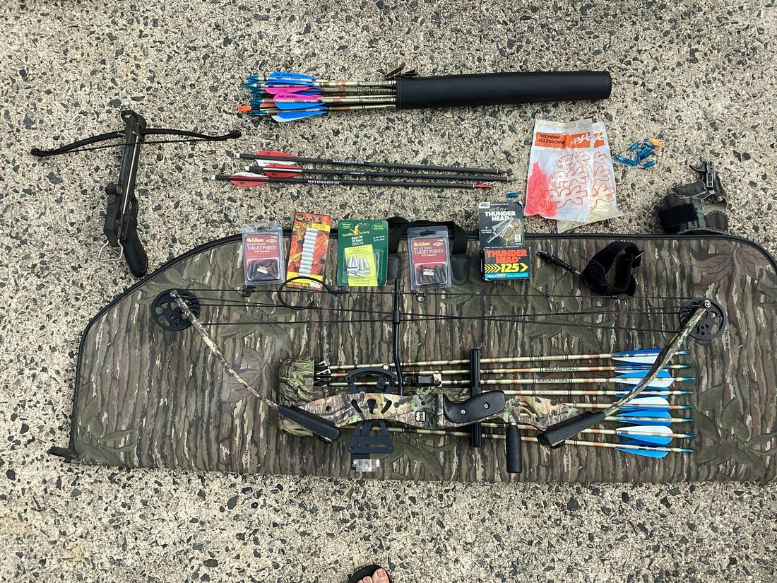 PSC Pro Series Bruin Bow with Large lot of Arrows, Accessories and more (1 of 1)