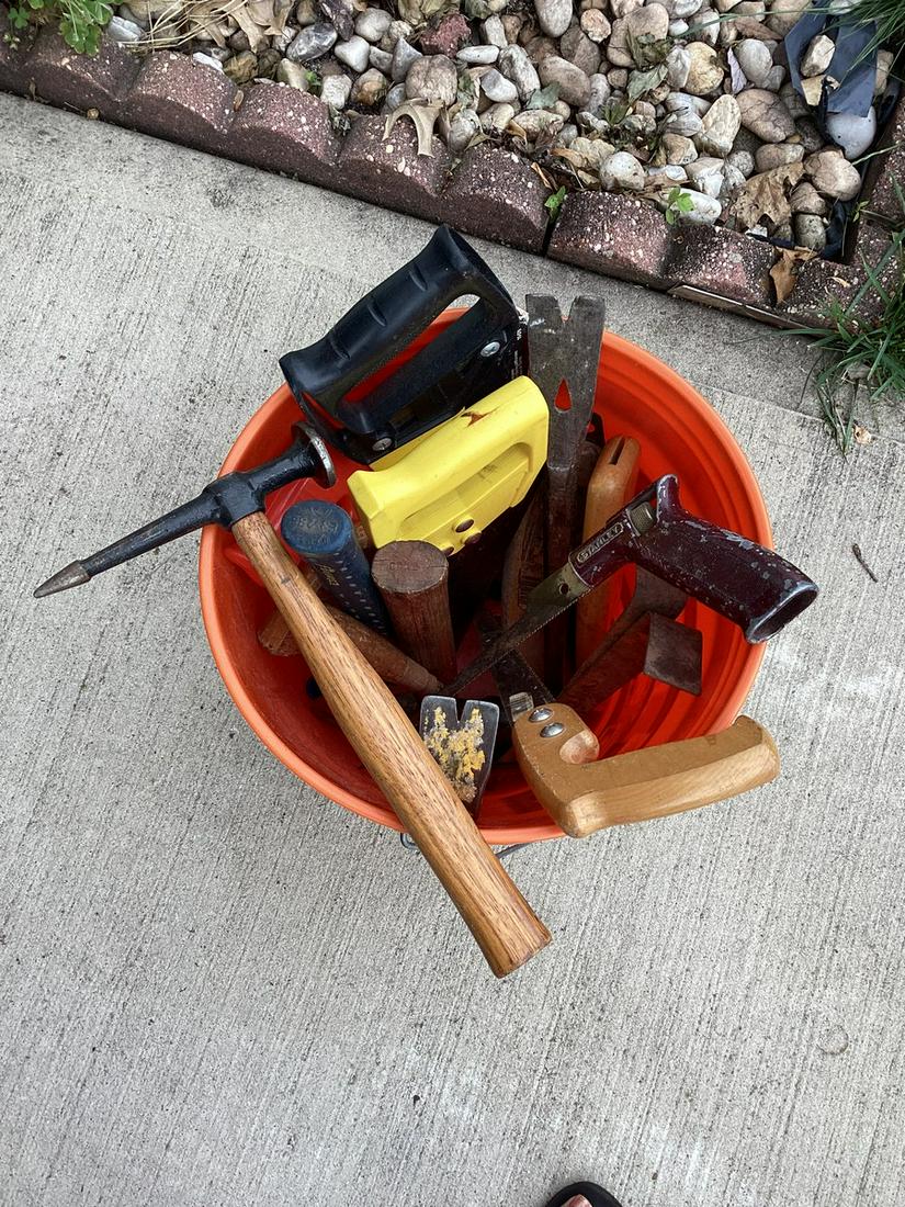 Bucket full of tools (1 of 1)