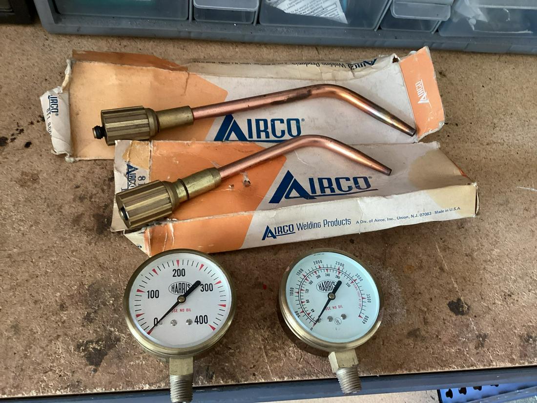 Airco Welding Tips with boxes & Harris Gauges (1 of 1)