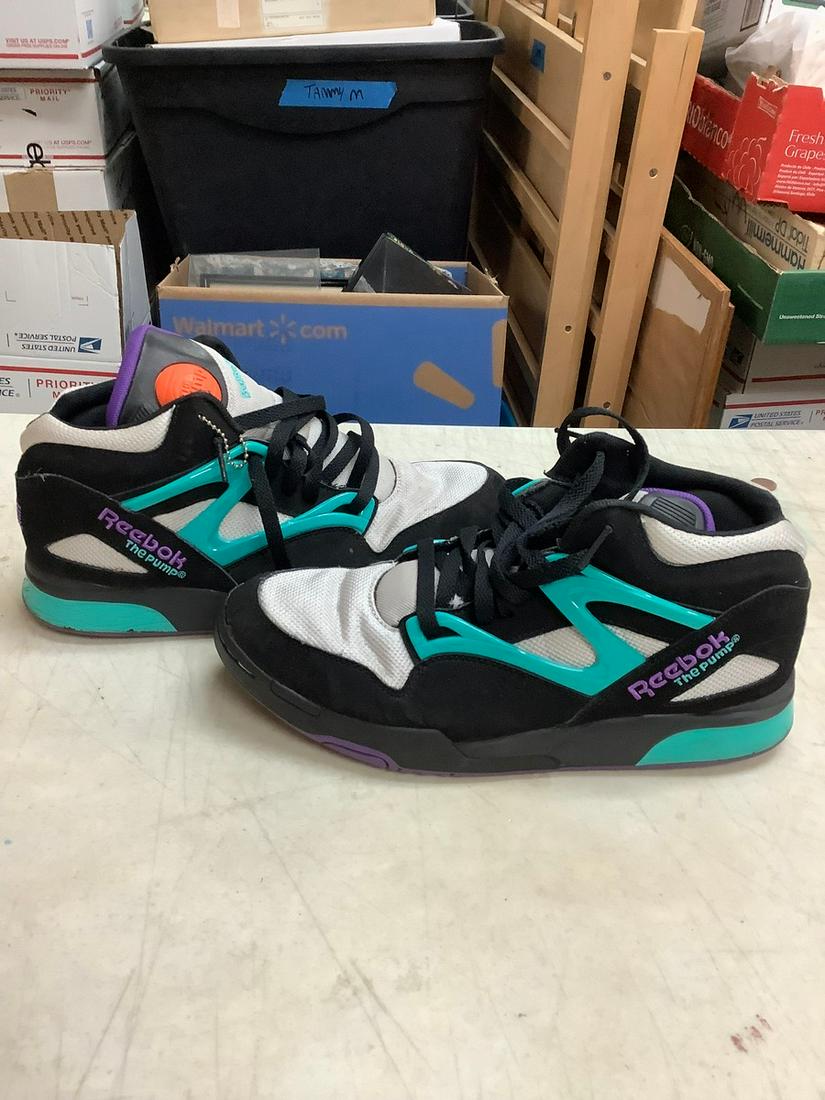 Reebok The Pump Hexalite Size 10 Sneakers: Reebok The Pump Hexalite Size 10 Sneakers