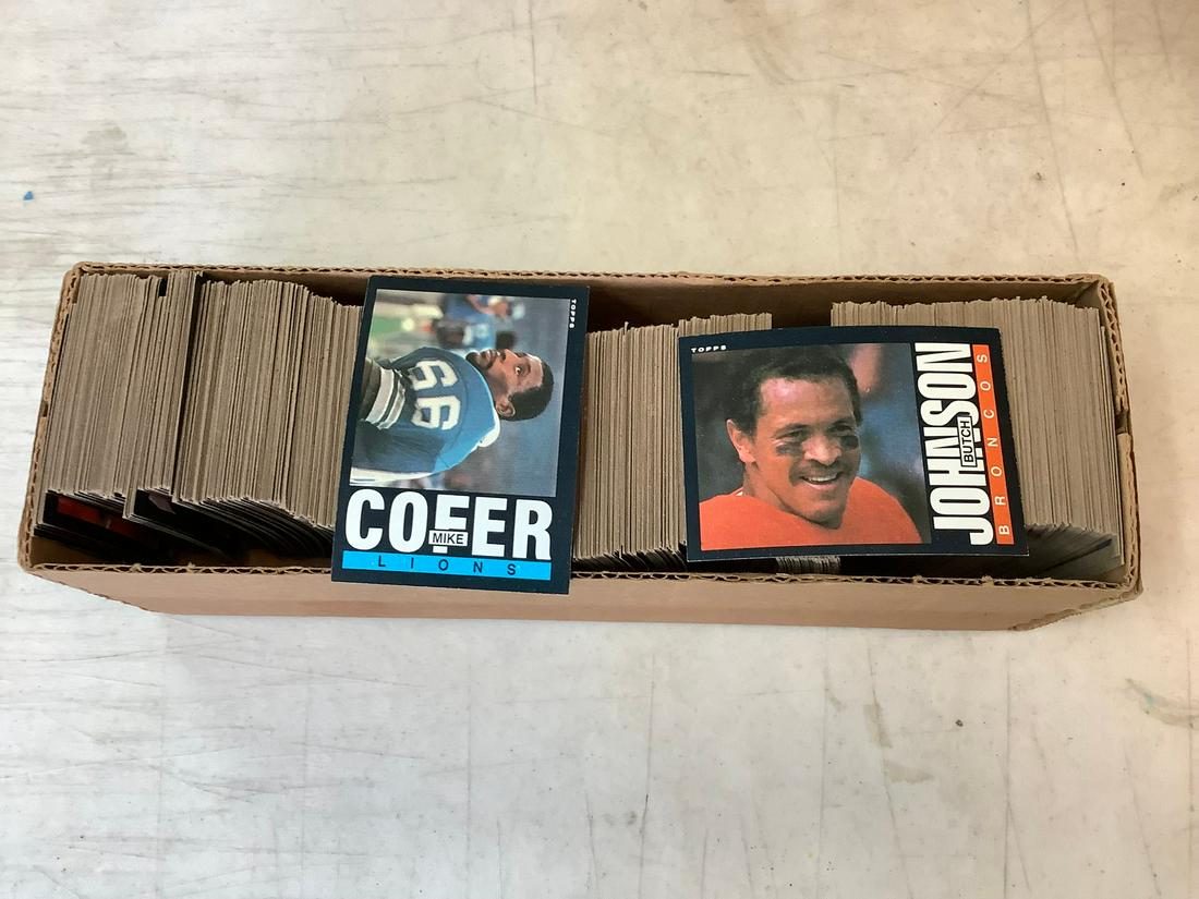 1985 Topps Baseball Cards (1 of 1)