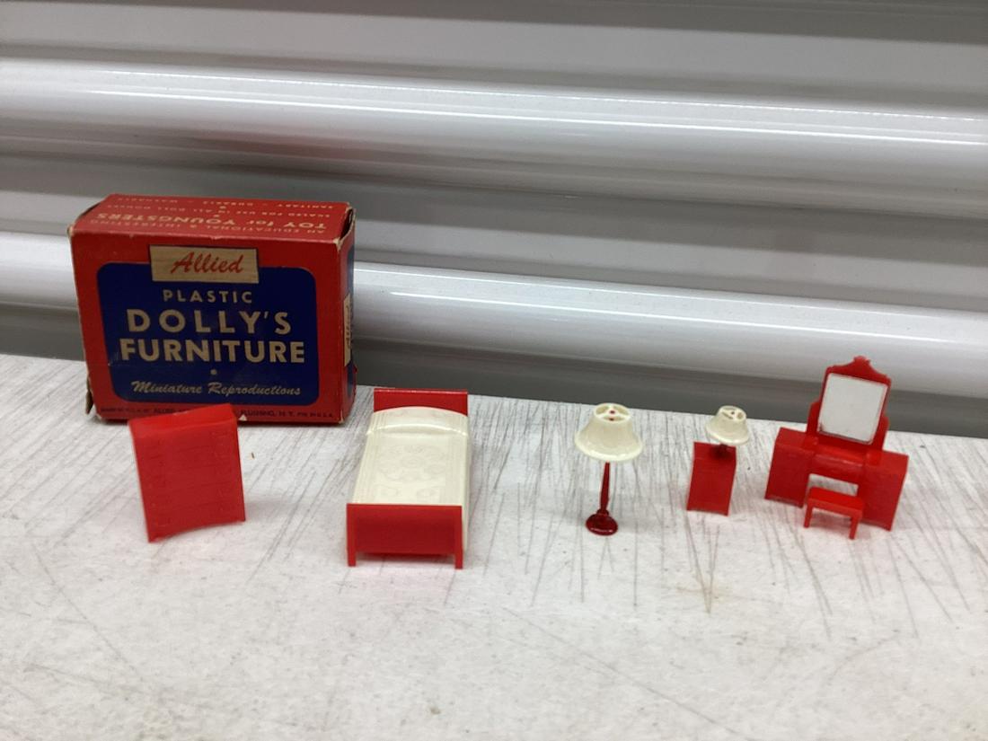 1940s NOS Complete Allied Dolly's Furniture Bedroom Set with Original Box (1 of 1)