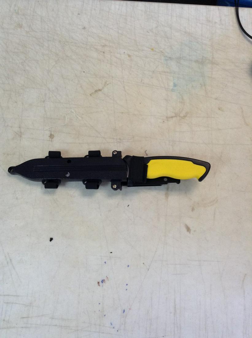 Surgical steel Rostfrei knife and sheath11.5 inches long (1 of 1)