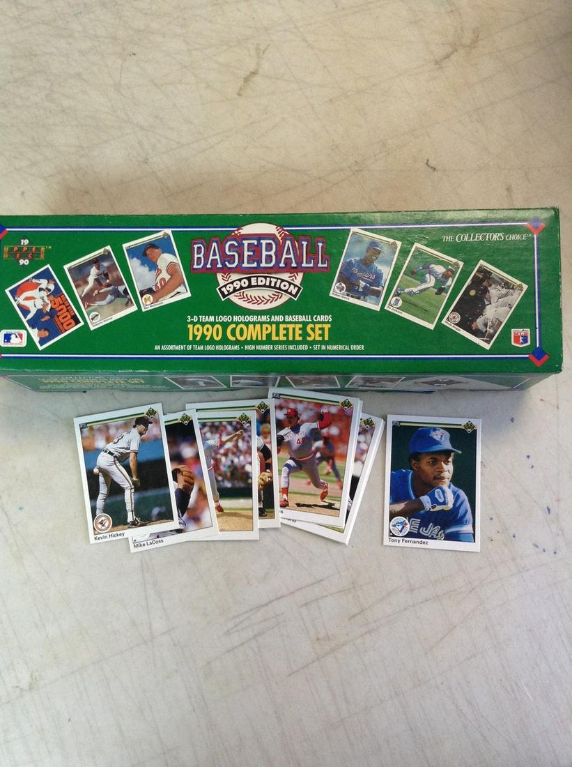 Baseball 1990 edition 3-D team logo holograms and baseball cards complete set (1 of 1)
