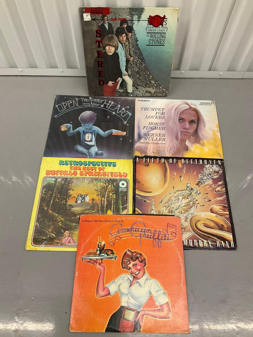 Lot of vintage albums with the American Graffiti soundtrack, the Beatles and more: Lot of vintage albums with the American Graffiti soundtrack, the Beatles and more