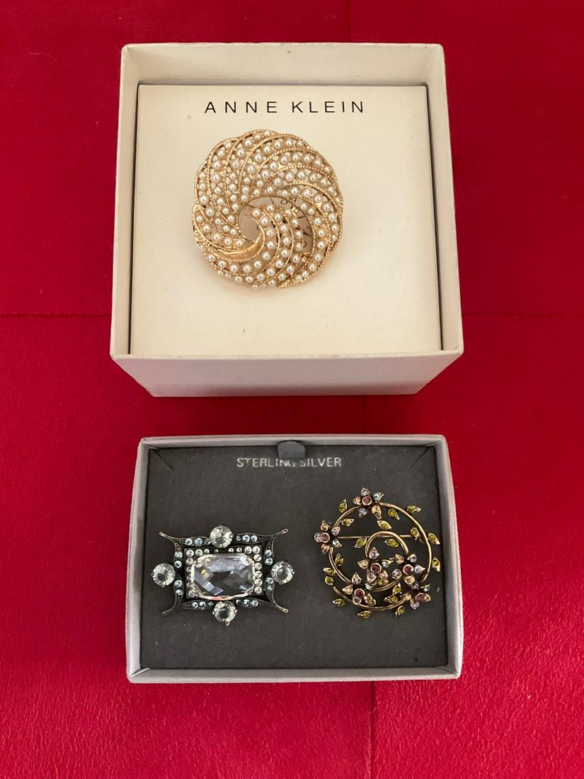 Lot of Vintage PIns (One Monet and Anne Klein: Lot of Vintage PIns (One Monet and Anne Klein