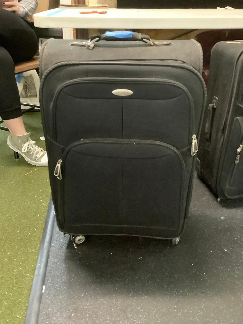Samsonite Suitcase: Samsonite Suitcase
