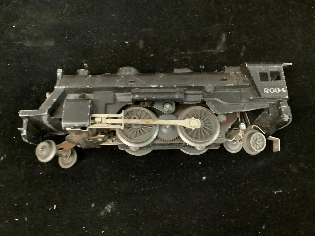 Metal Lionel 027 Engine Car: 9.5 in. long