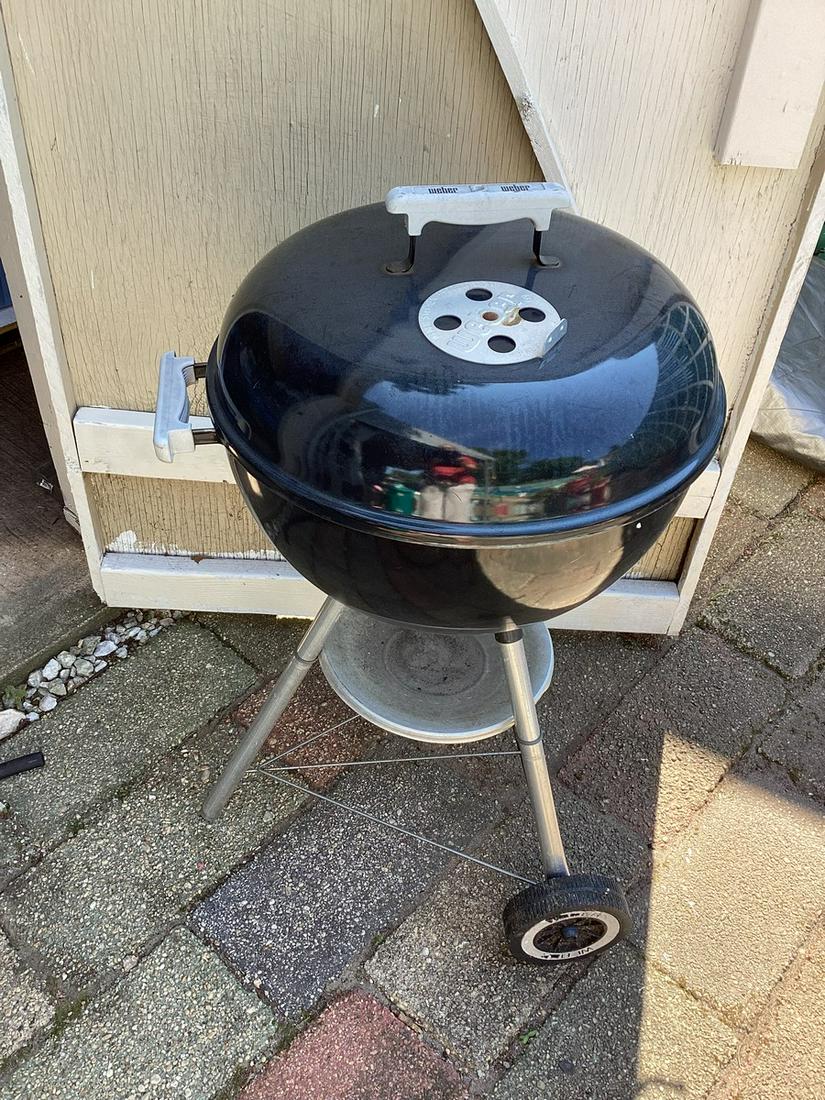 Weber Grill 34" tall (1 of 1)