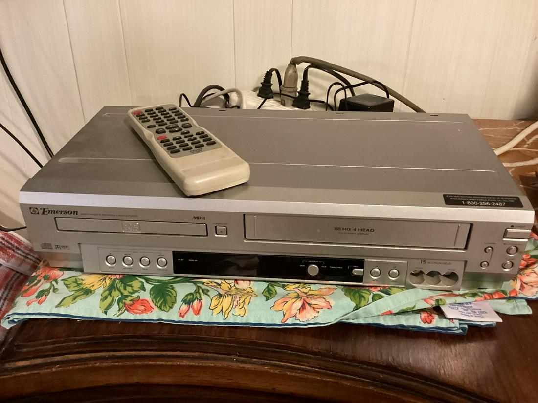 Emerson Recorder & DVD/CD Player with remote (1 of 1)