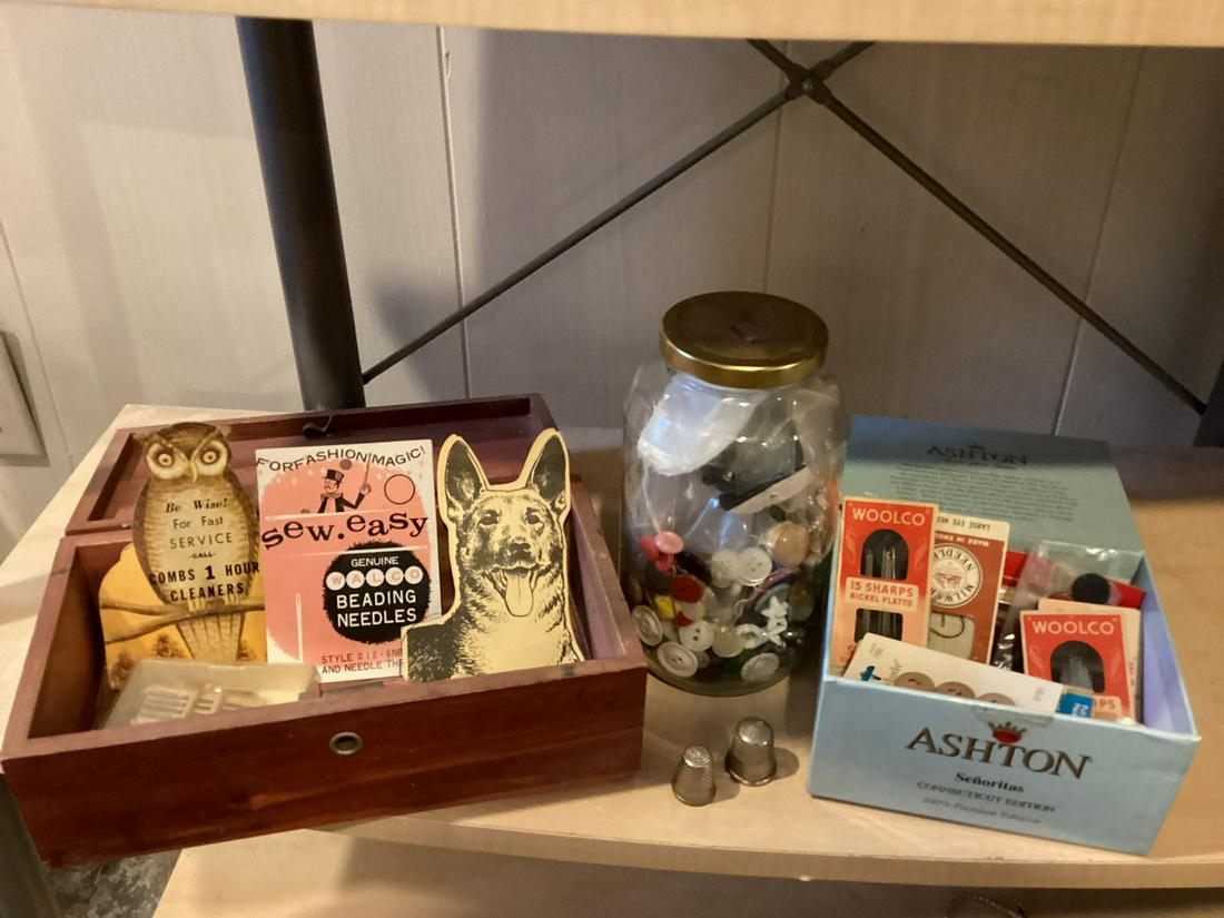 Vintage Needle Books, buttons and more: Vintage Needle Books, buttons and more