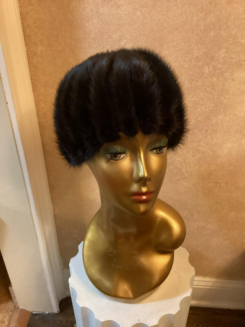 Vintage Bambergers Real Mink Hat (1 of 1)
