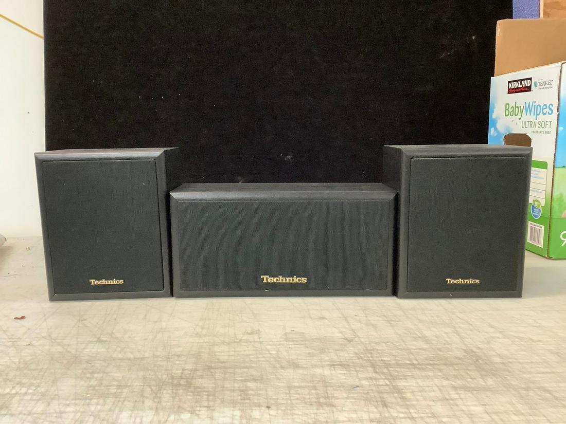 Technics/Panasonic speakers and center channel (SB-S937) (1 of 1)