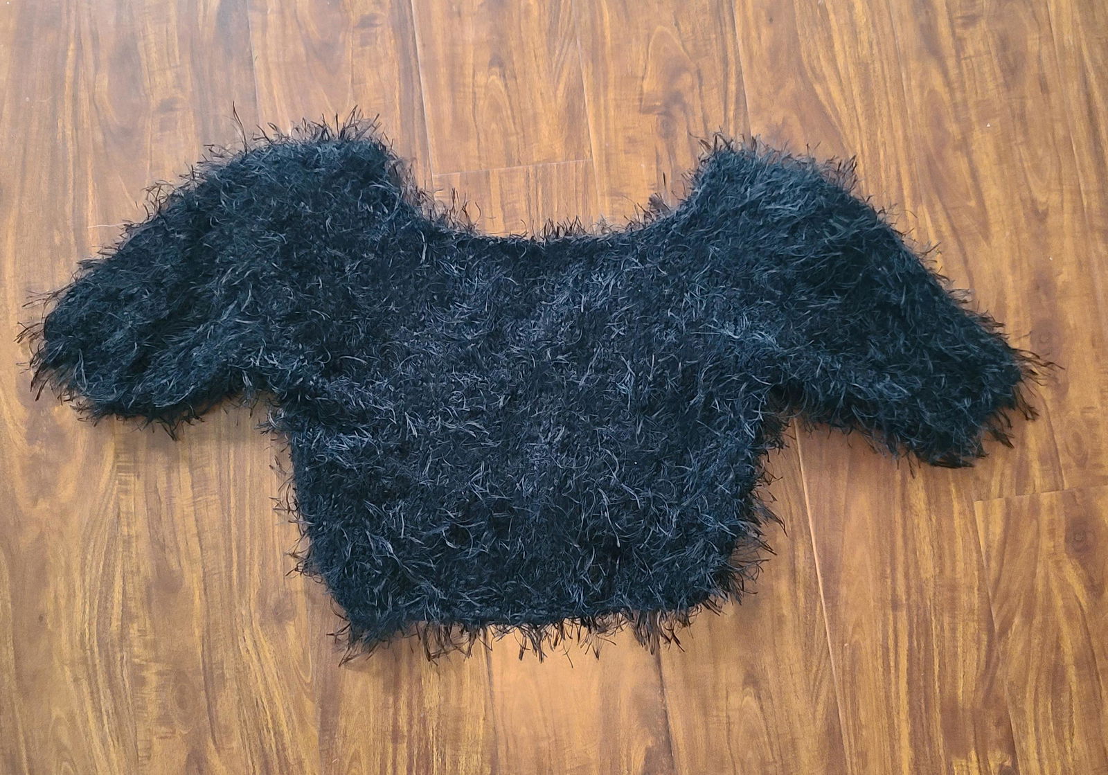 Y2K Contempo Casuals Fuzzy Crop Top S: Y2K Contempo Casuals Fuzzy Crop Top S