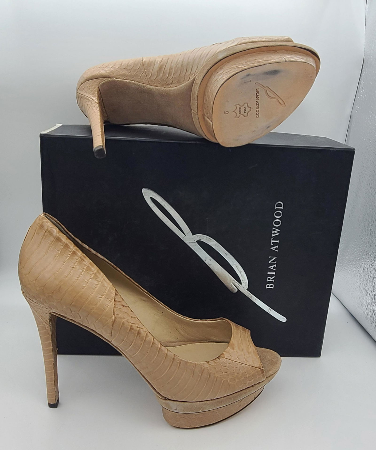 Brian Atwood Heels size 9: Brian Atwood Heels size 9